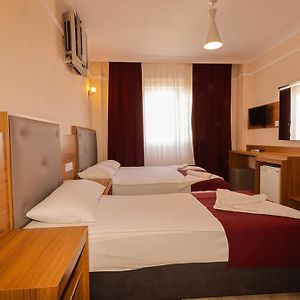 Chambre Standarde Lit Queen-Size